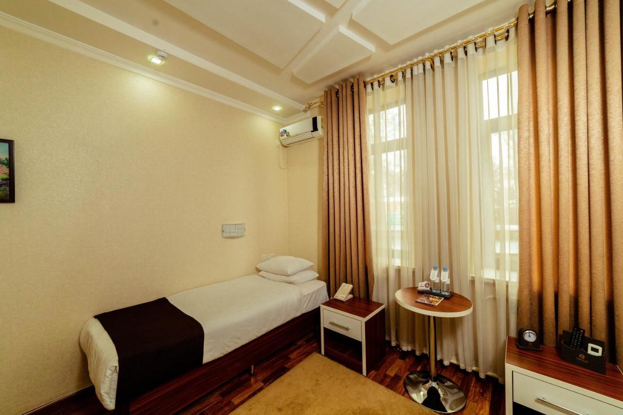 Asmald Palace Hotel Kokand Esterno foto